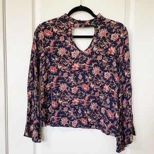 Ing Floral Keyhole Neck Bell Sleeve Top Size S